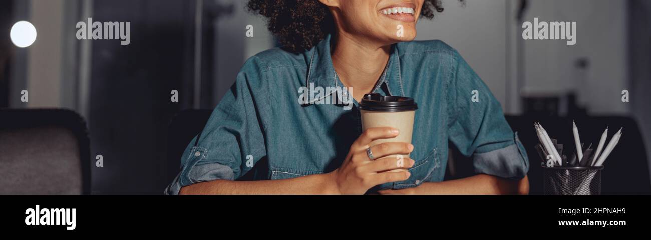 Positive afro american woman in hi-res stock photography and images - Alamy