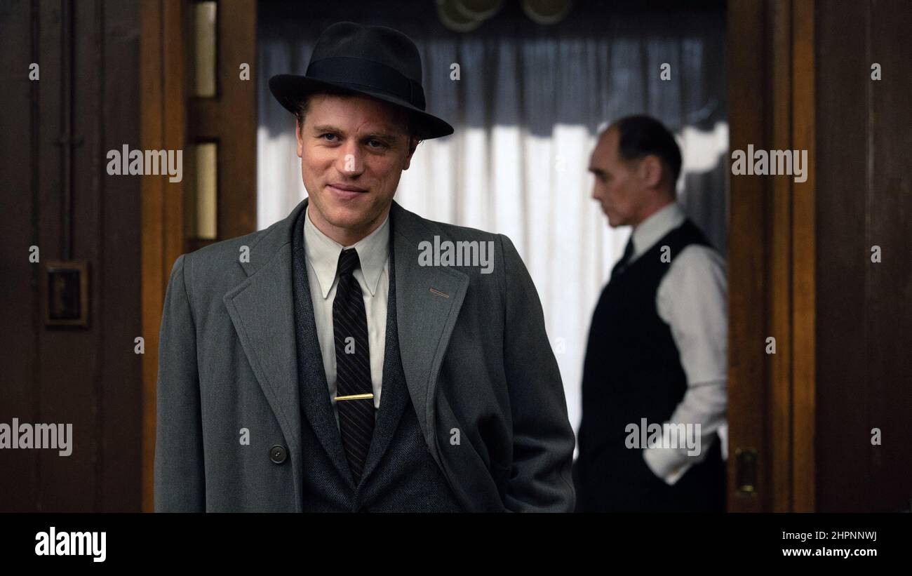 THE OUTFIT, from left: Johnny Flynn, Mark Rylance, 2022. ph: Rob ...