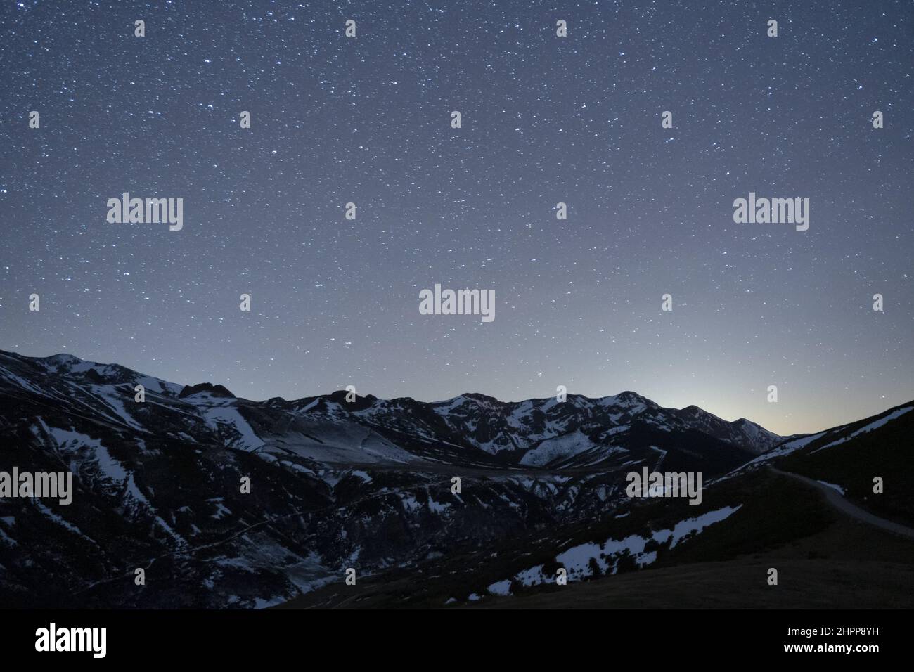 Cosmic starry sky scenic hi-res stock photography and images - Alamy