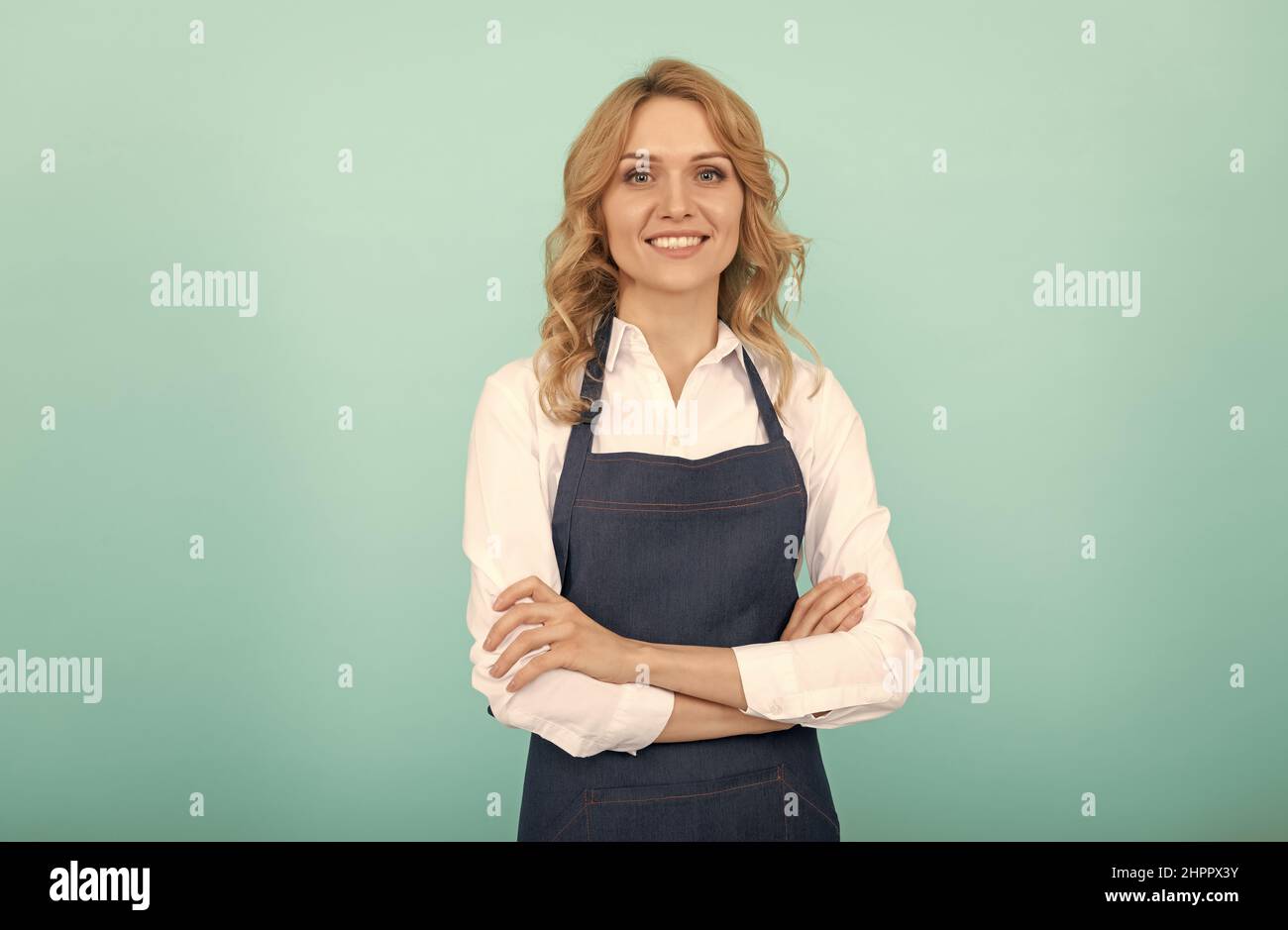 Barista apron hi-res stock photography and images - Alamy