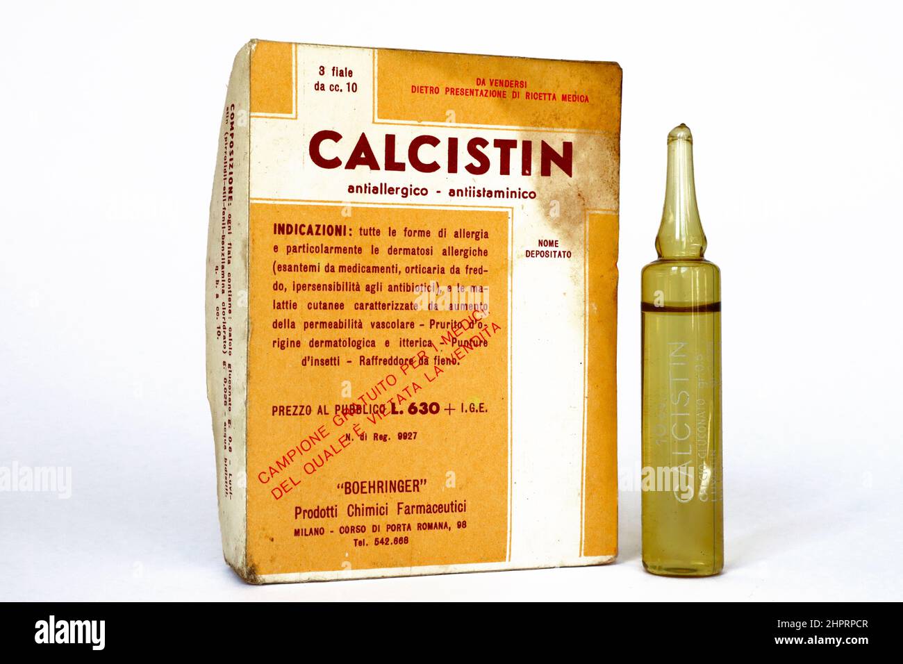 Vintage 1950s CALCISTIN vials medicine with Calcium Lactate for the treatment of allergies. BOEHRINGER - Milan (Italy) Stock Photo