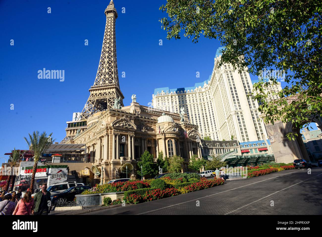 Eiffel Tower Restaurant Las Vegas Nevada Stock Photo 724517434