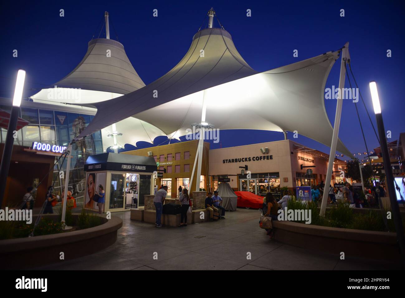Toronto premium outlets hi-res stock photography and images - Alamy