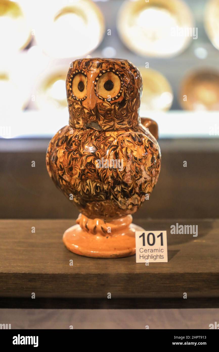Ozzy the Owl, a slipware jug, as found on the Antiques Roadshow, on display at the Potteries Museum, Hanley, Stoke-on-Trent, Staffs, England, UK Stock Photo