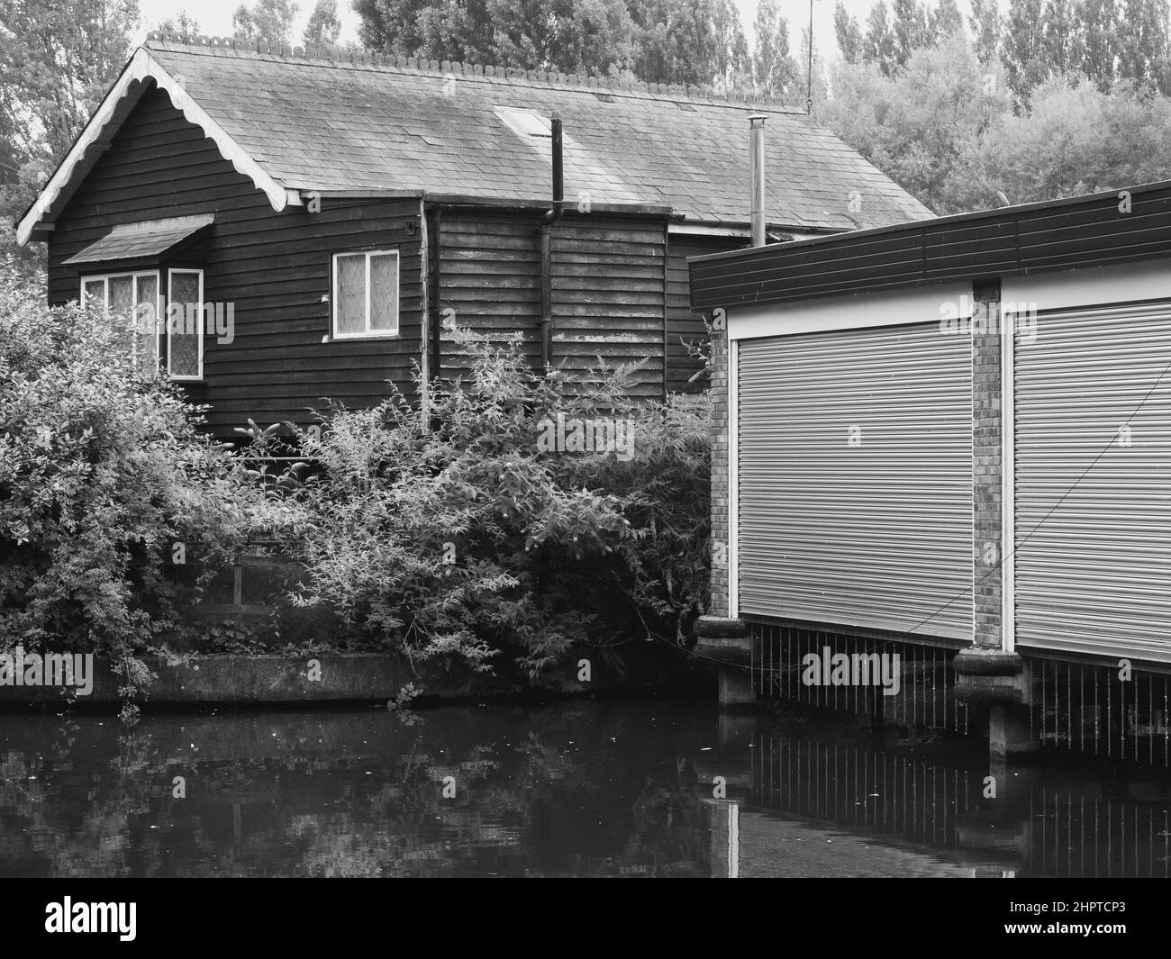 Black and White Landscape, Boatshed, River Thames, Reading, Berkshire, England, UKL, GB. Stock Photo
