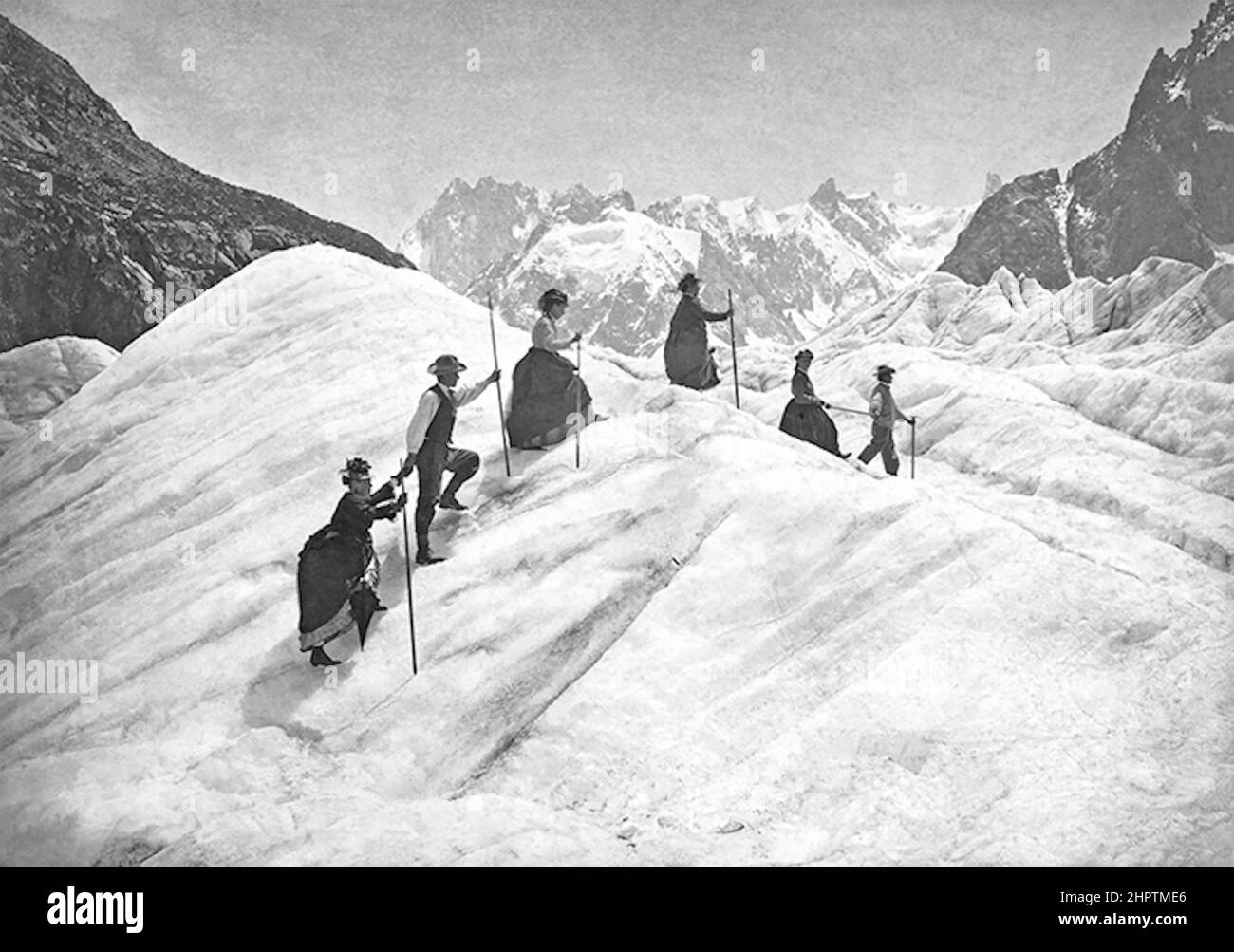 WOMEN MOUNTAINEERS in the Alps about 1895 Stock Photo