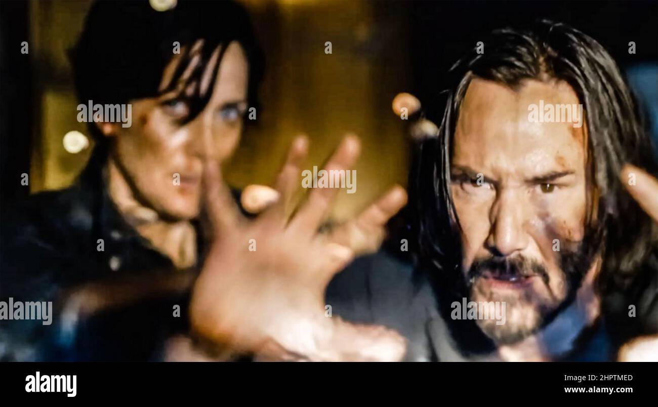 THE MATRIX RESURRECTIONS 2021 Warner Bros. Pictures film with Keanu Reeves as Thomas Anderson/Neo Stock Photo
