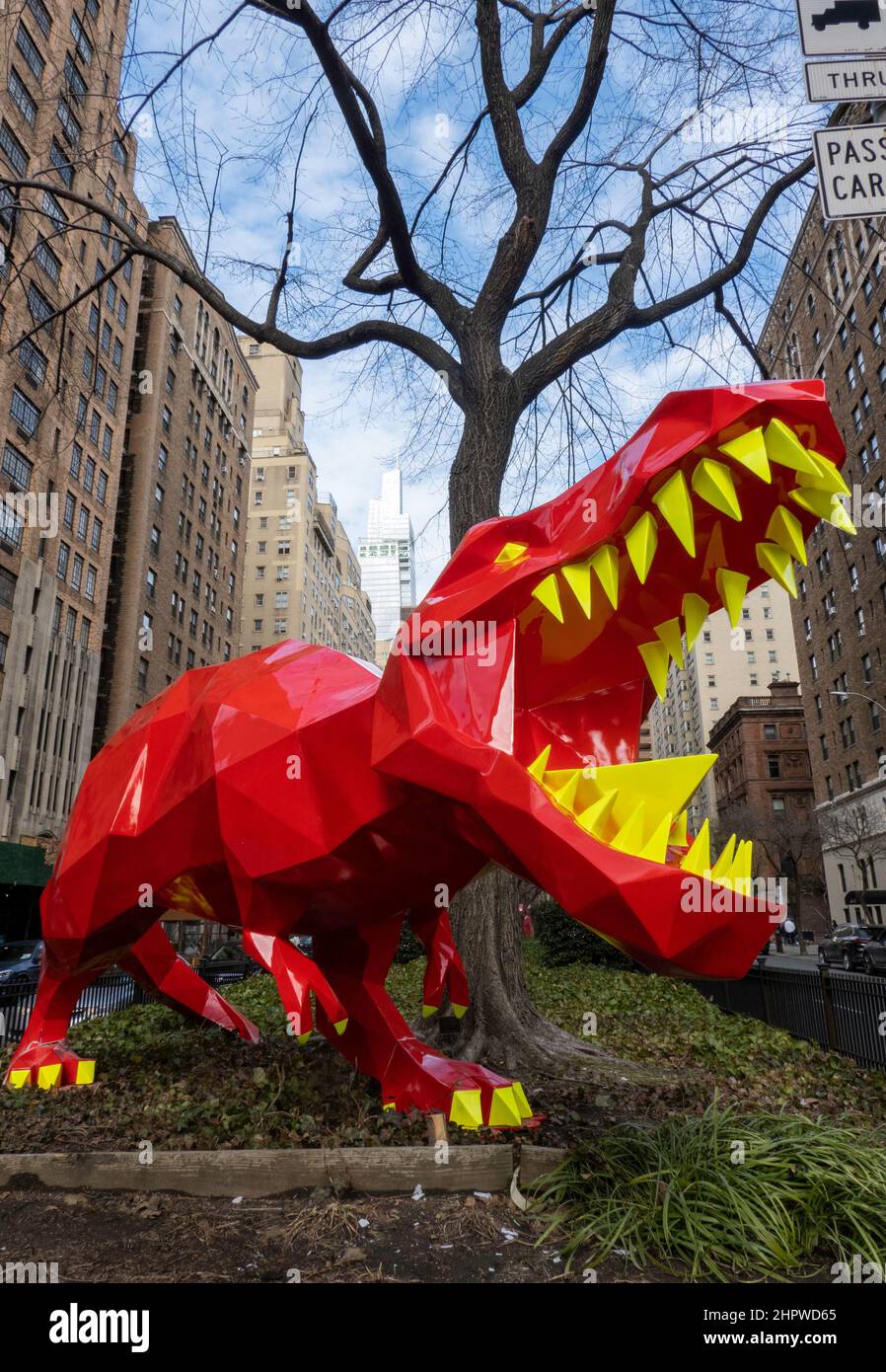 Idriss B installation of whimsical animal creatures are on display in Murray Hill through February 2023, New York City, USA Stock Photo