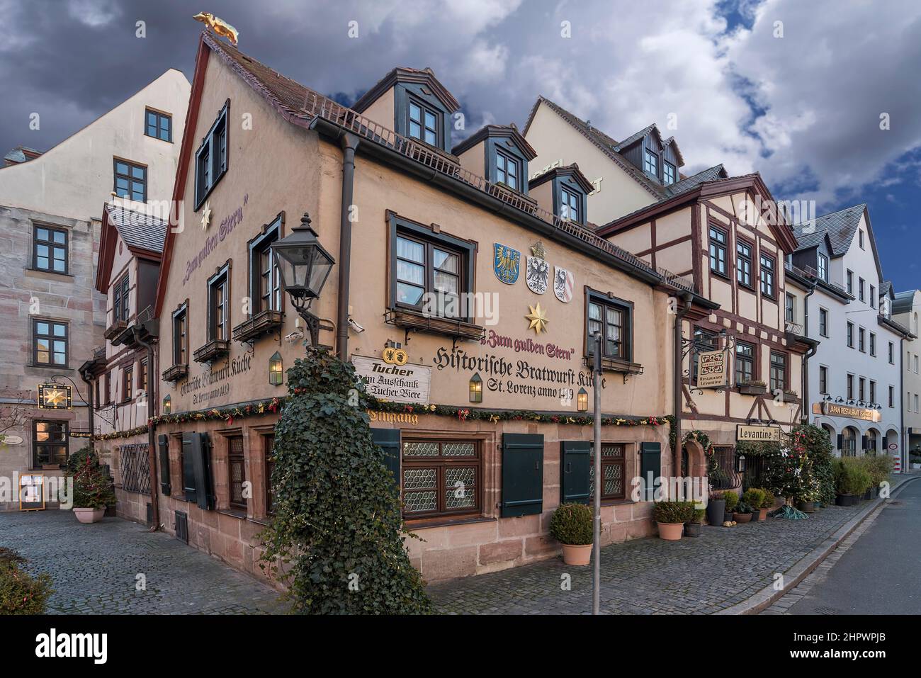 Oldest historical bratwurst kitchen in Nuremberg, Zum gulden Stern