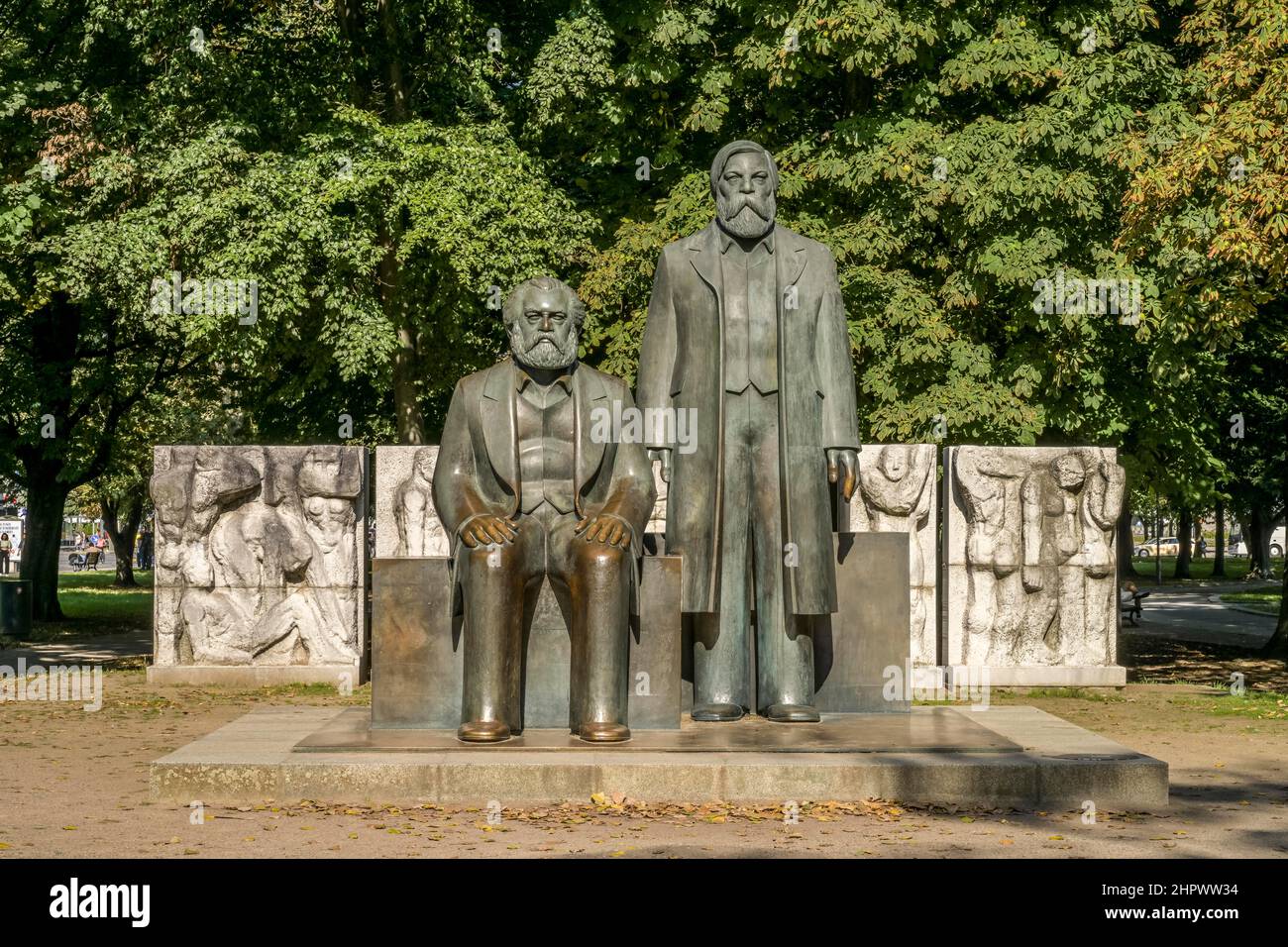 MarxEngels Monument, KarlLiebknechtStrasse, Mitte, Berlin, Germany Stock Photo Alamy