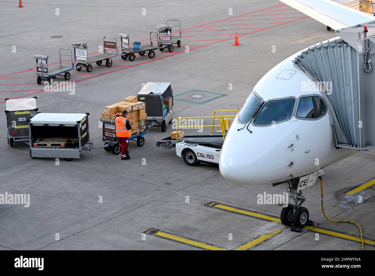 Cargo Baggage Ground Staff, Baggage Transport, Zurich Kloten Airport