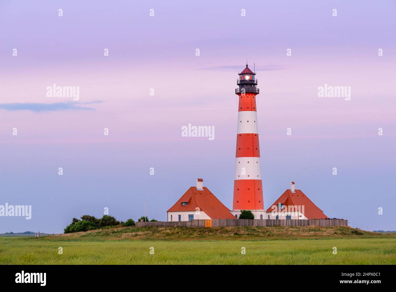 Westerheversand lighthouse in the evening light, Westerhever, Eiderstedt peninsula, North Frisia, Schleswig-Holstein, Germany Stock Photo