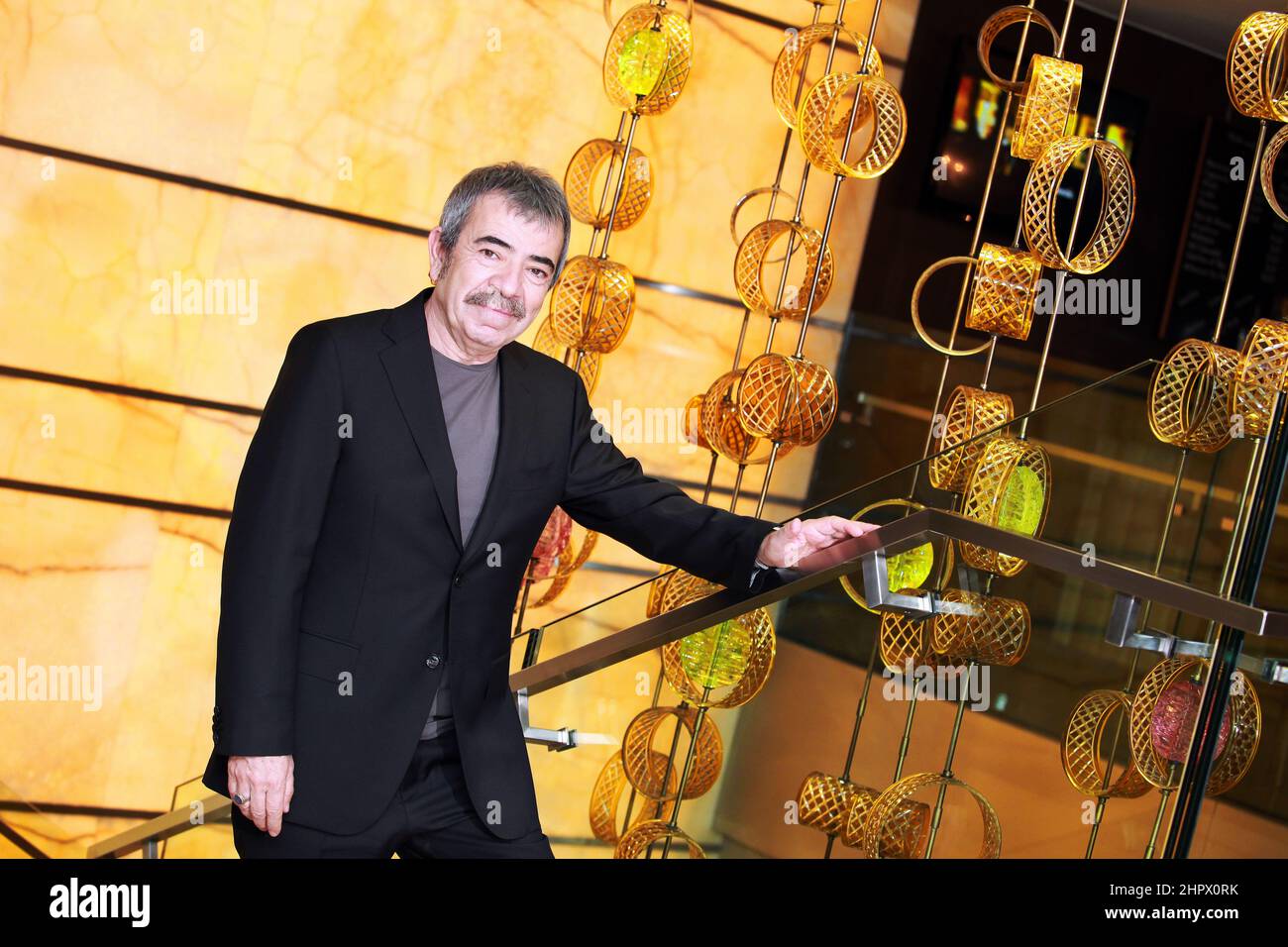 Serie tv hires stock photography and images Alamy