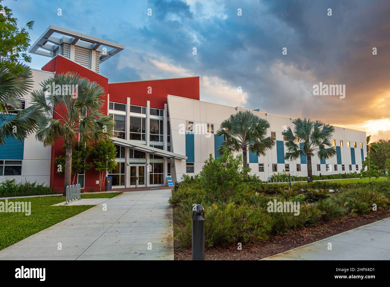 Academic and Laboratory Science building at Broward College South Campus - Pembroke Pines, Florida, USA Stock Photo