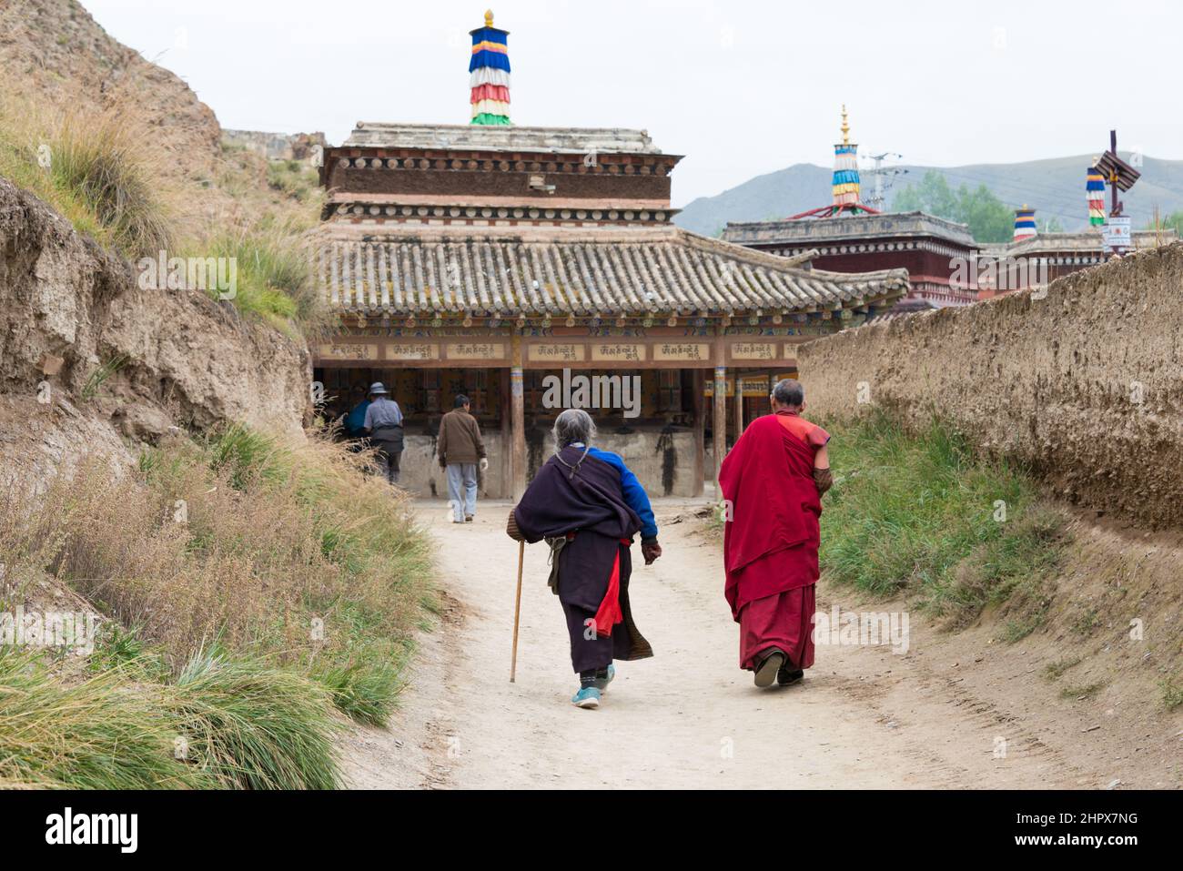 Gansu labrang temple hi-res stock photography and images - Alamy