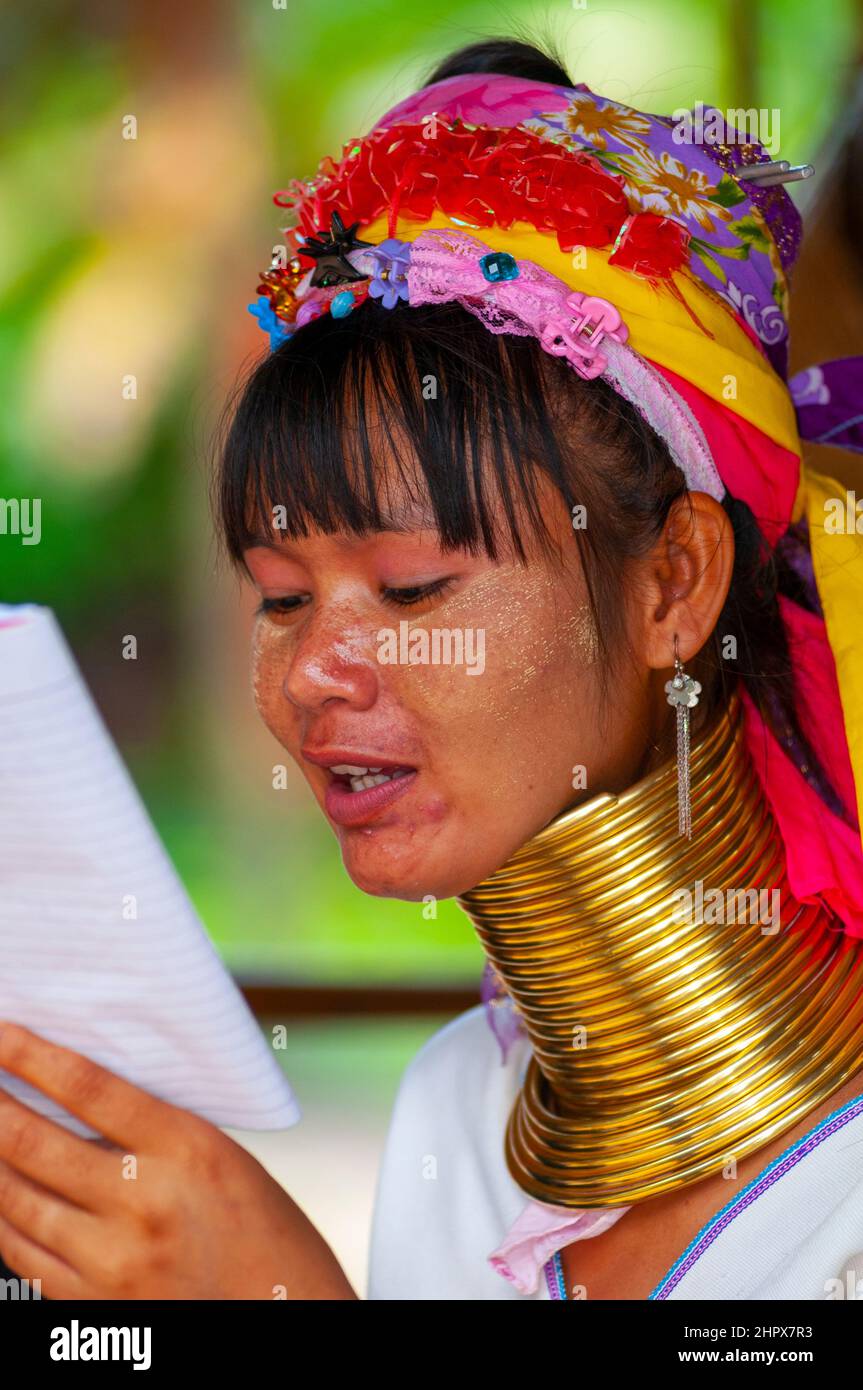 Karen hill tribe hi-res stock photography and images - Alamy