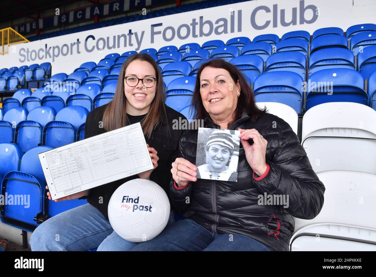EDITORIAL USE ONLY Yvonne Quigley (right) and her daughter Lauren hold
