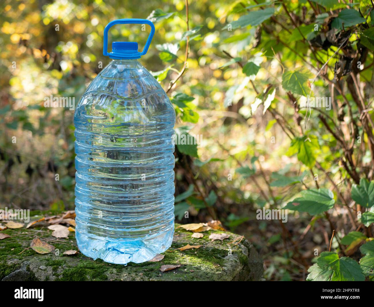 Drink drinking bottle bottled water plastic hi-res stock photography ...