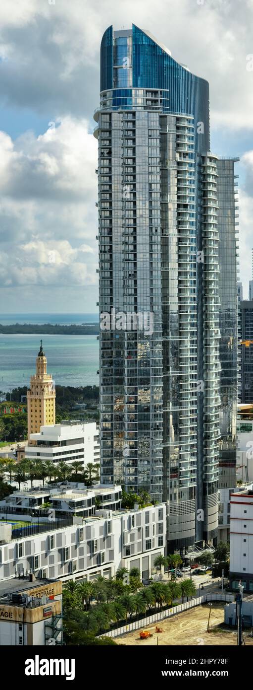 Paramount tower miami hires stock photography and images Alamy