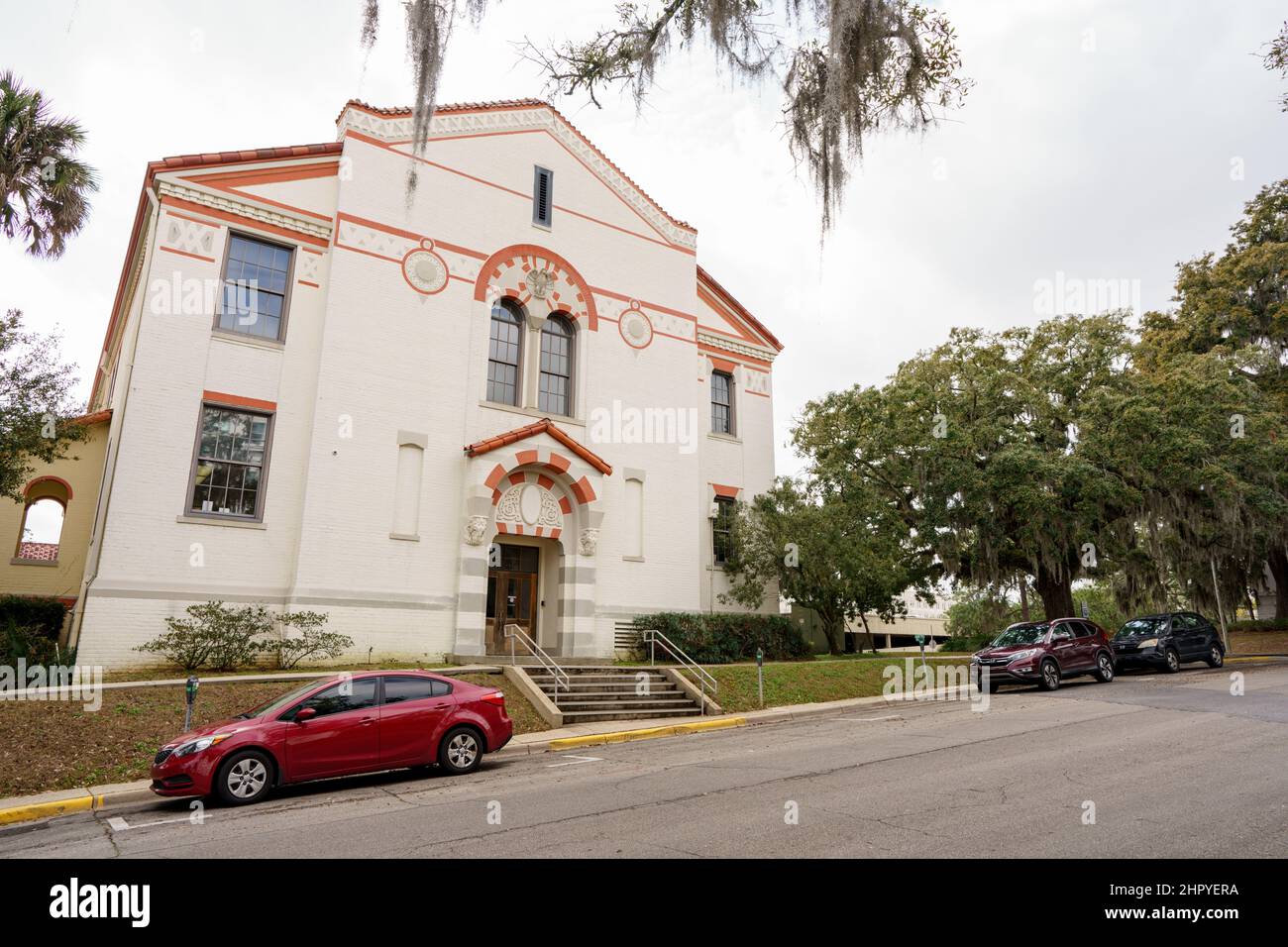 tallahassee-fl-usa-february-18-2022-photo-of-leon-county-schools
