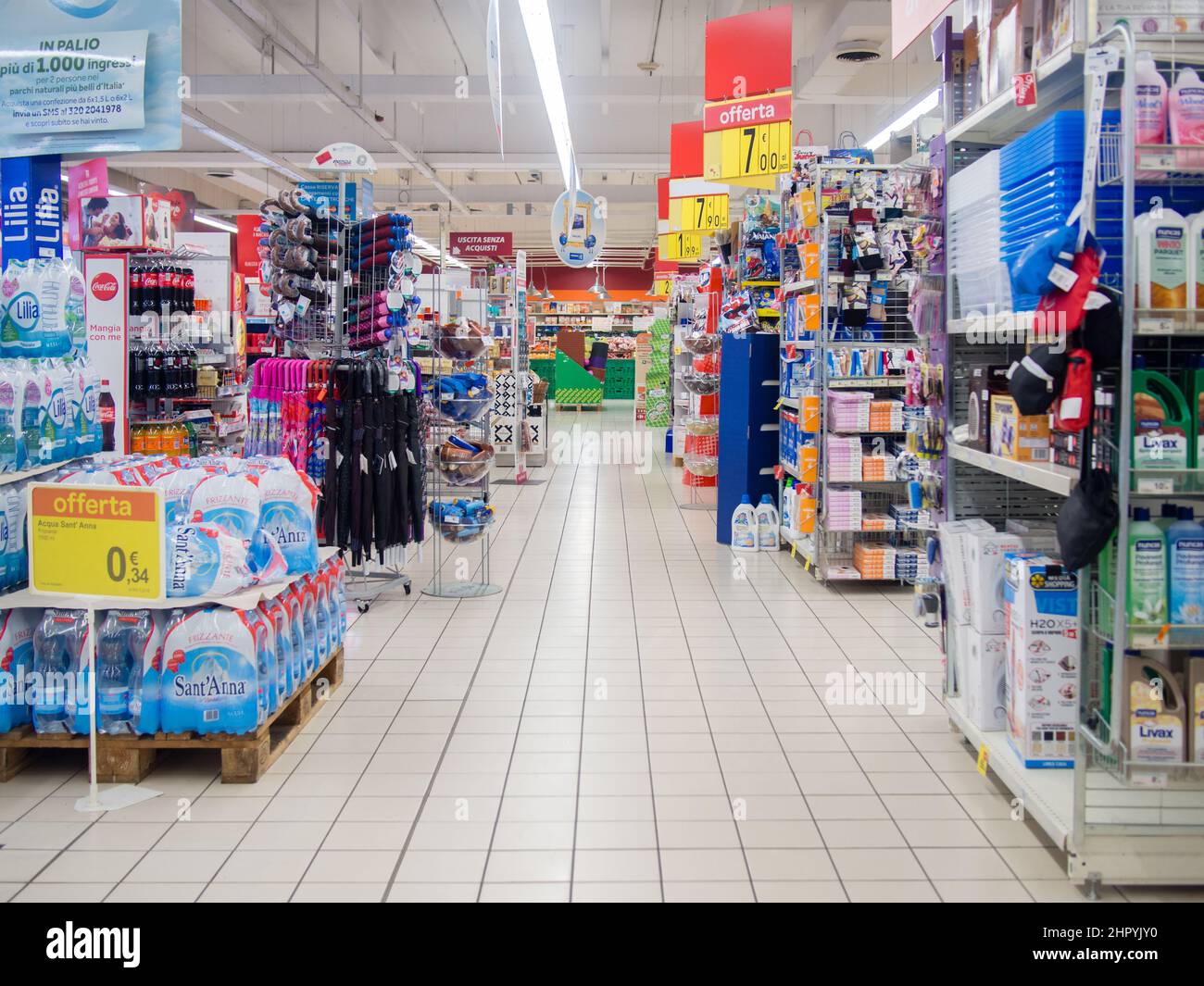 Interiors of a huge grocery store in Italy Stock Photo Alamy