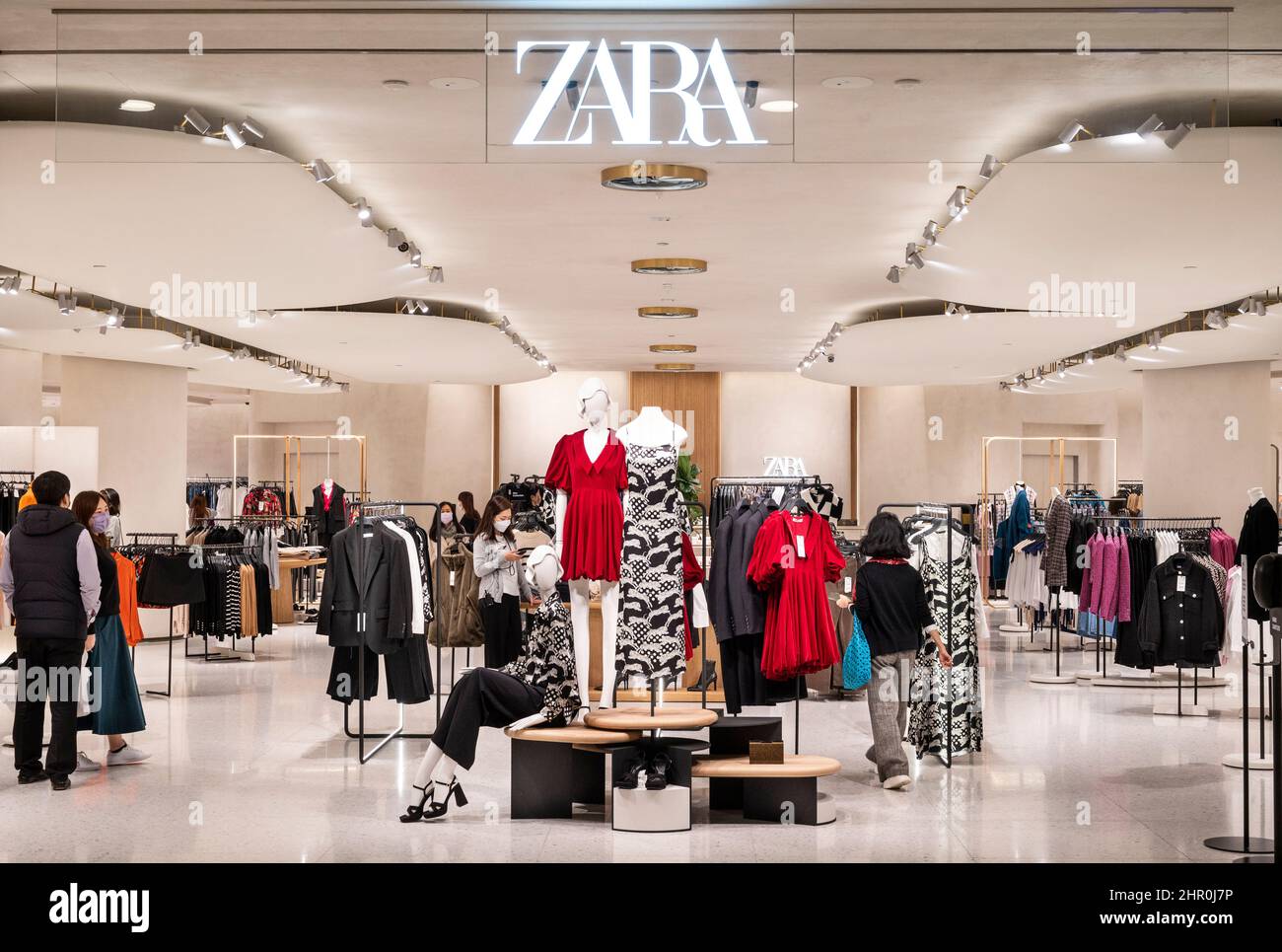 Zara store china hi-res stock photography and images - Alamy