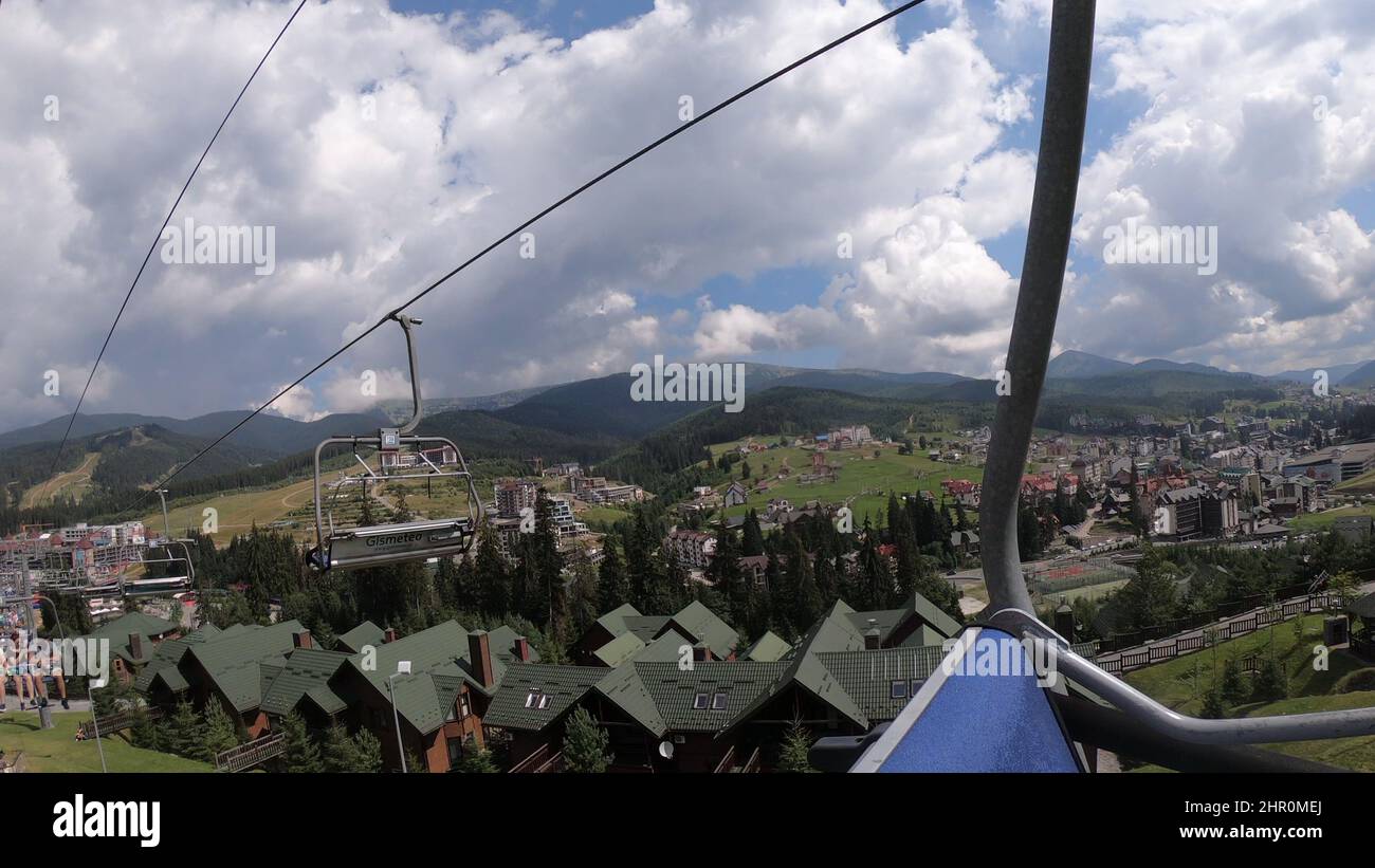 Mountains ropeway hi-res stock photography and images - Alamy