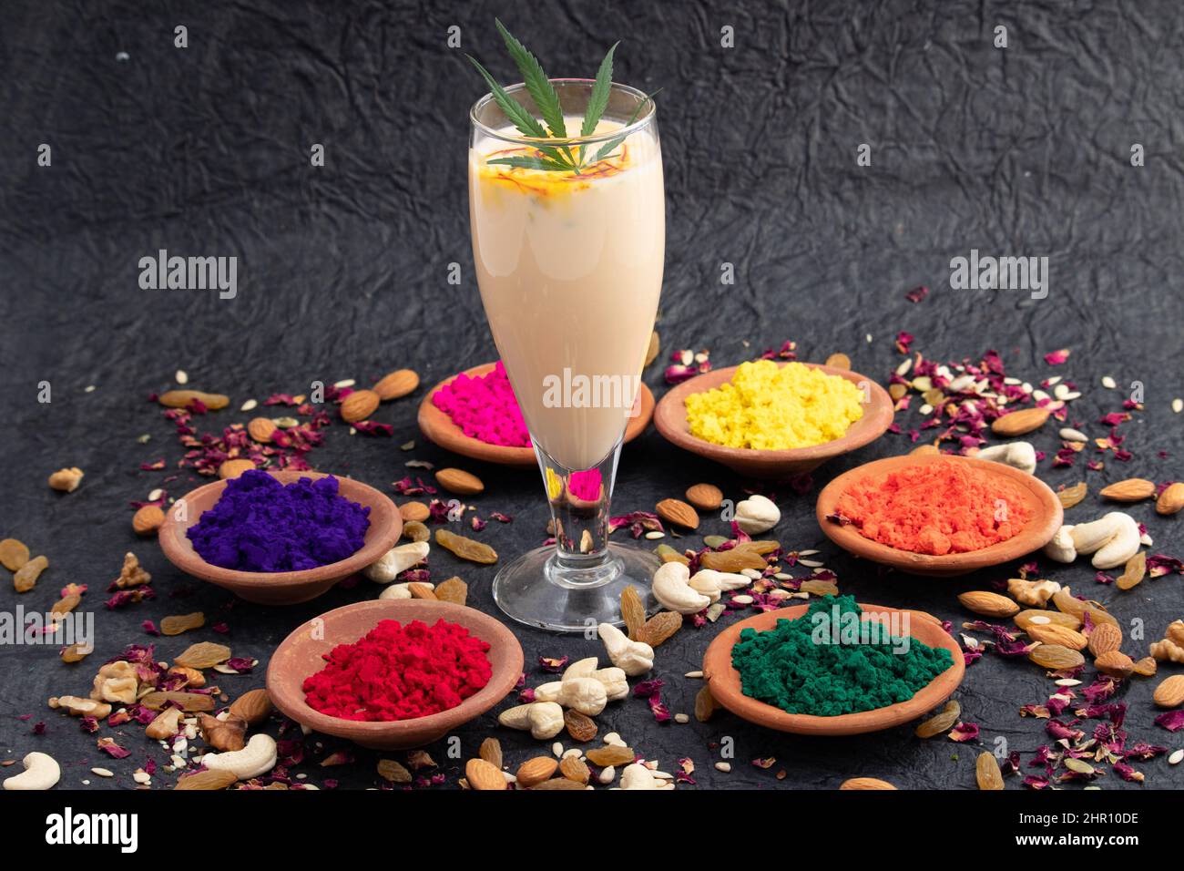 Special Indian Beverage Called Shahi Bhaang Thandai is Cannabis Infused