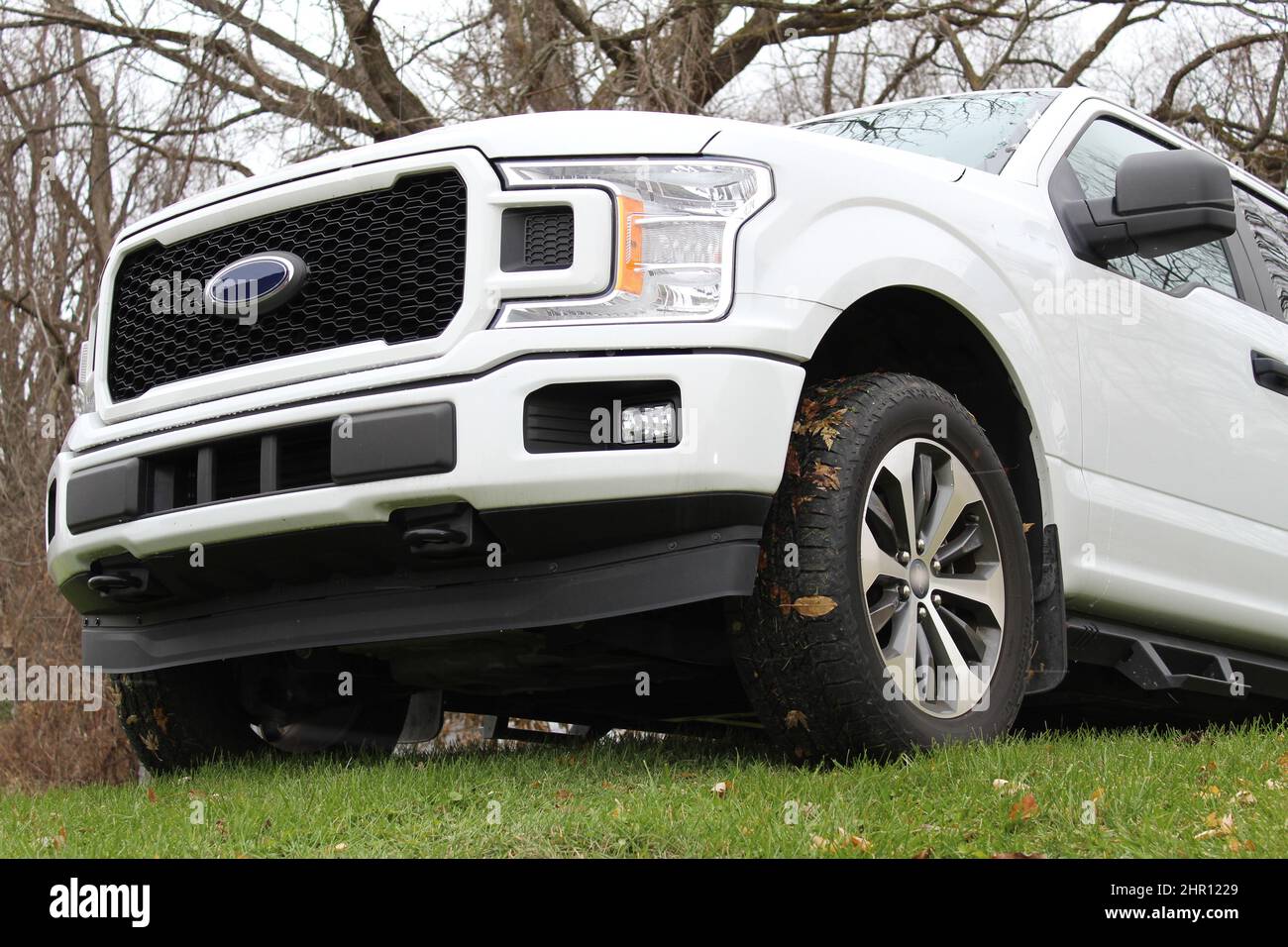 Pickup entrance hi-res stock photography and images - Alamy
