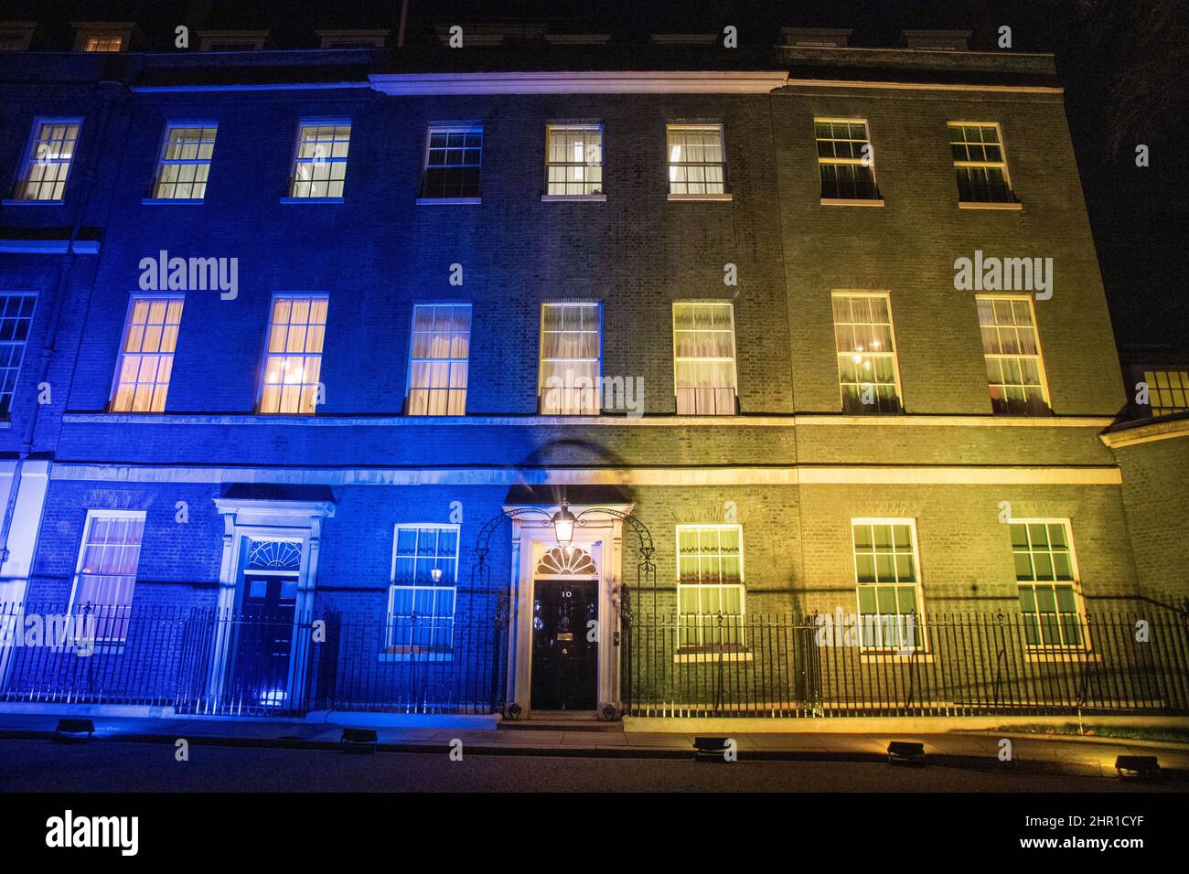 LONDON, FEBRUARY 24 2022, 10 Downing Street in London lit up wit the colours of the ukraine flag solidarity with Ukraine following Russia's invasion Credit: Lucy North/Alamy Live News Stock Photo