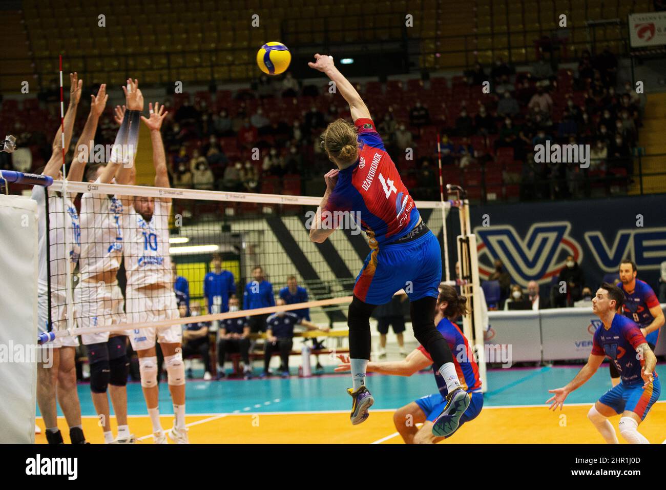 Arena di Monza, Monza, Italy, February 24, 2022, Attack of DZAVORONOK Donovan (Vero Volley Monza