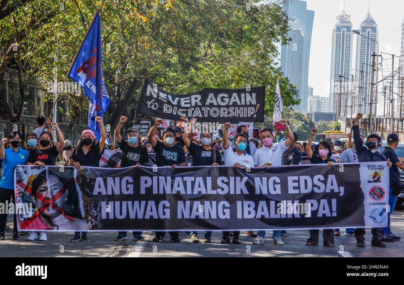 February 24, 2022, Quezon City, Metro Manila, Philippines: Militant groups today marked the 36th anniversary of EDSA people power revolution in the history of the overthrow of the Marcos dictatorship. (Credit Image: © Eduardo Castro/Pacific Press via ZUMA Press Wire) Stock Photo