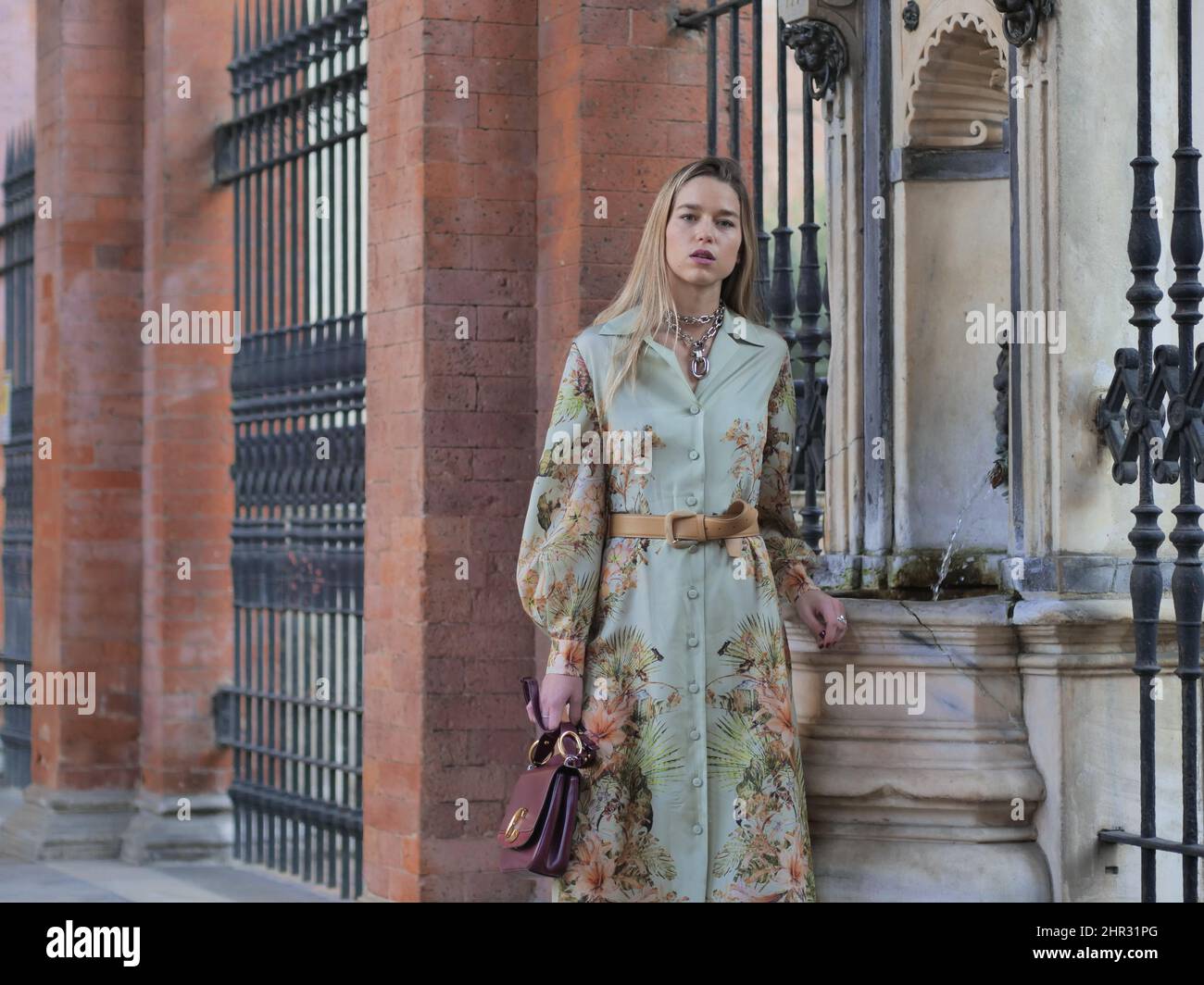 Fashion blogger street style outfit before Alberta Ferretti fashion ...