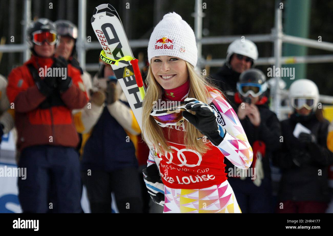 Lindsey Vonn, of the United States, waves to fans before stepping onto