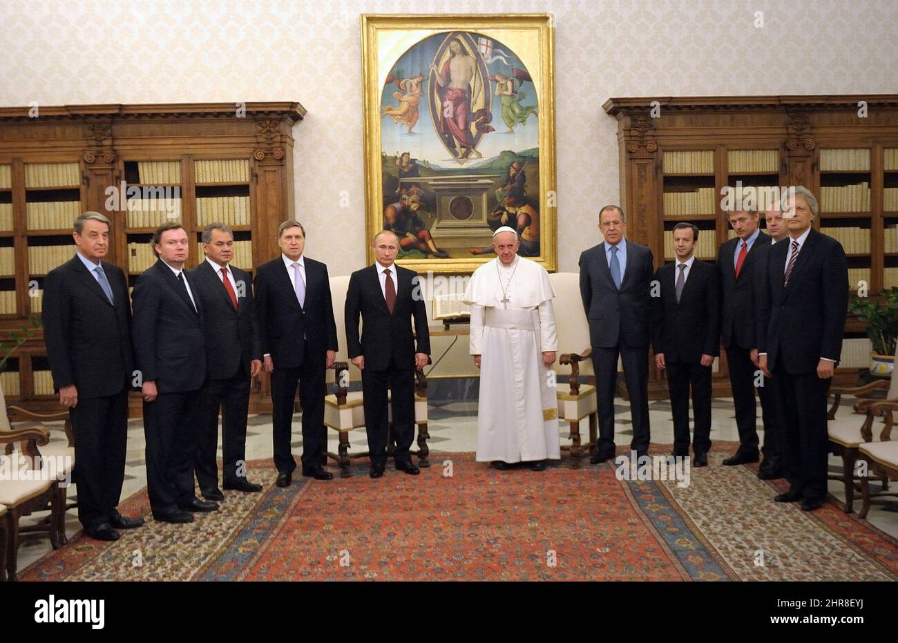 This morning, February 25,2022. Pope Francis unexpectedly presented himself to the Russian ambassador to ask for an end to the bombings Photo: Pope Francis and Russian President Vladimir Putin during a private audience at the Vatican, on November 25, 2013. Stock Photo