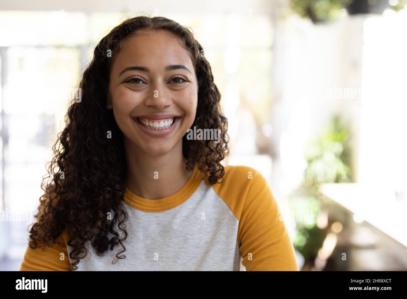 Beautiful african american hi-res stock photography and images - Alamy
