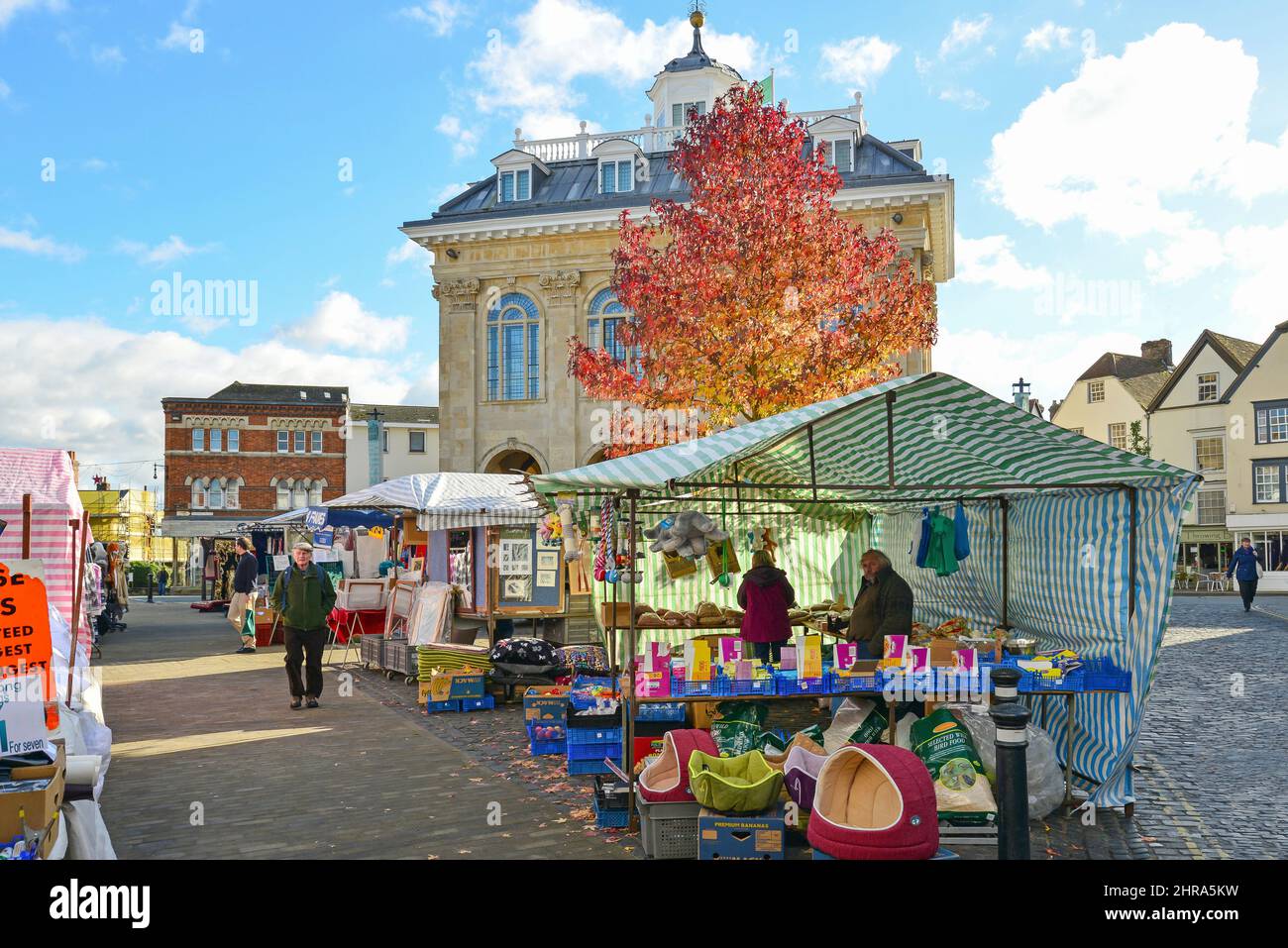 Outdoor market in autumn, Market Place, Abingdon-on-Thames, Oxfordshire, England, United Kingdom Stock Photo