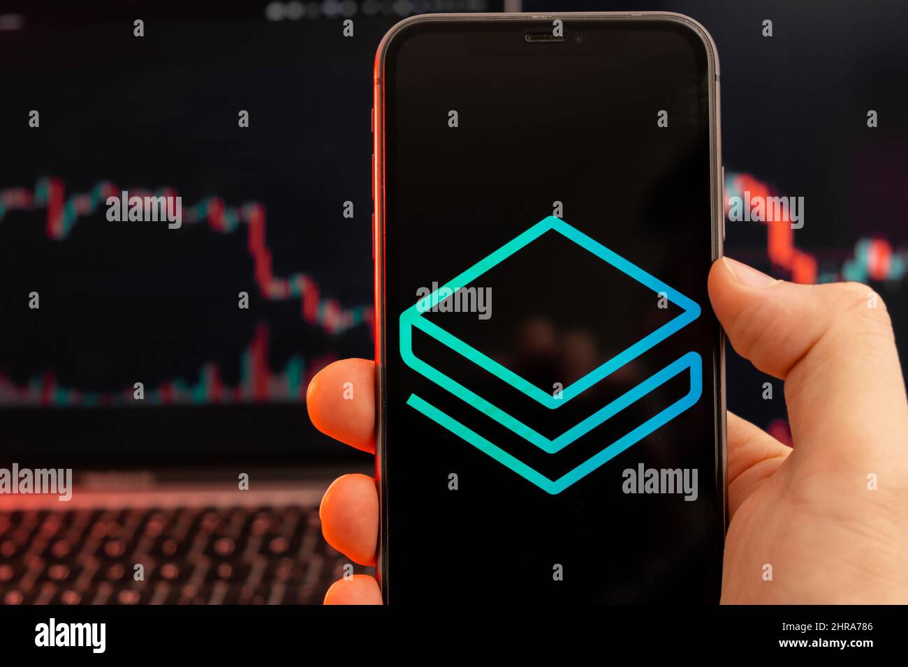 Online cryptocurrency trading chart hi-res stock photography and images -  Page 6 - Alamy