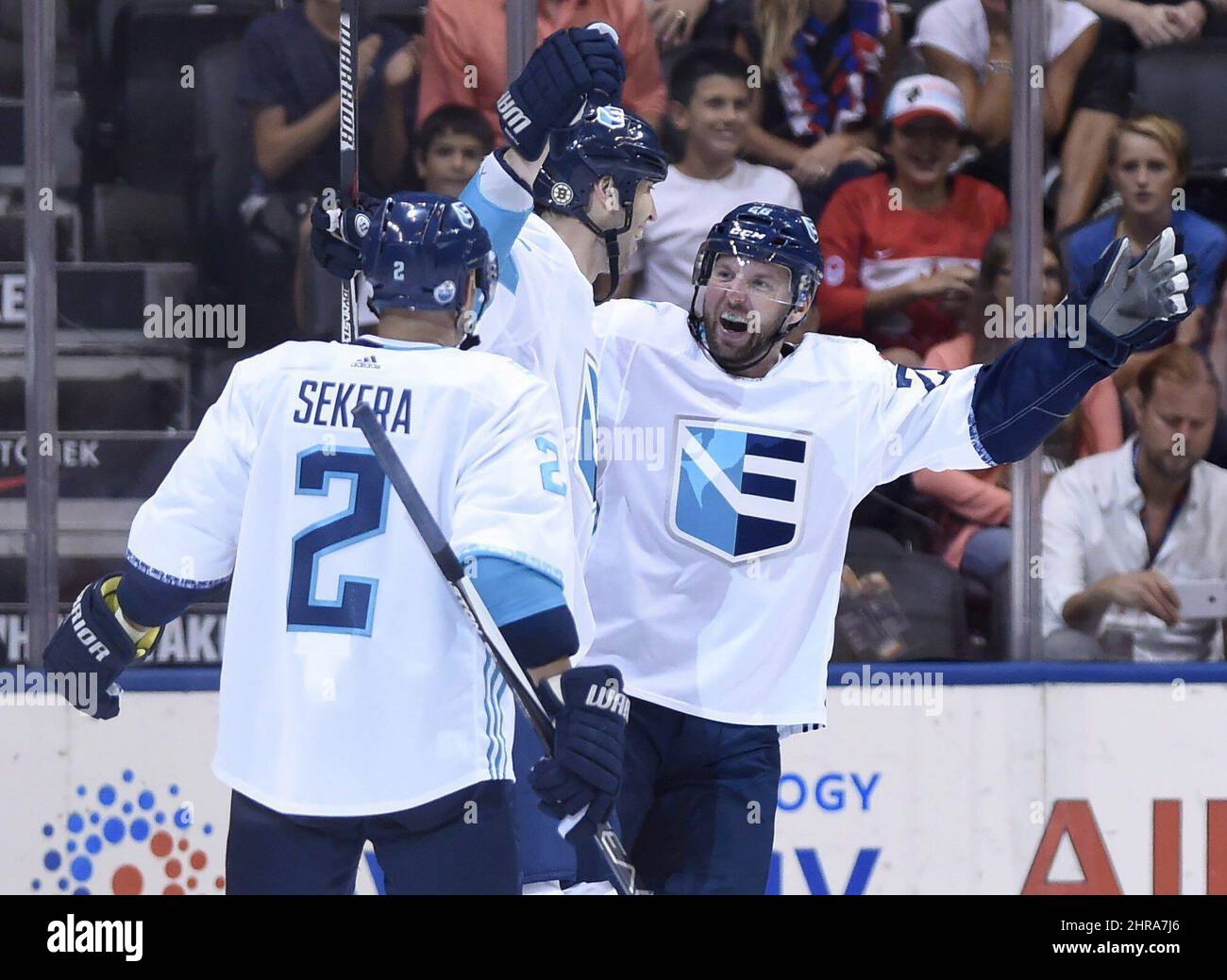 Czech republic team left right hi-res stock photography and images - Alamy