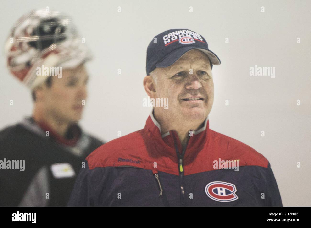 Montreal Canadiens head coach Claude Julien talks to players as