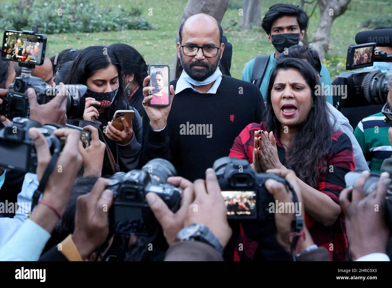 New Delhi, India. 25th Feb, 2022. Families and friends of Indian students stuck in Ukraine address the media, as they demand the Indian Government to evacuate the stranded students. (Credit Image: © Karma Sonam Bhutia/ZUMA Press Wire) Stock Photo