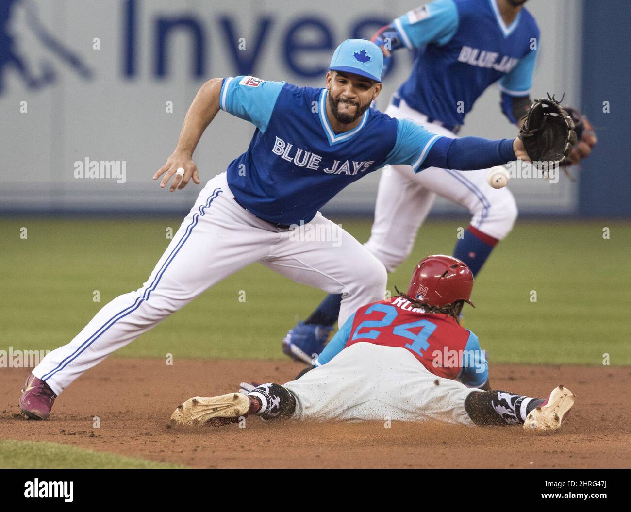 Philadelphia Phillies' Roman Quinn (24) steals second base before