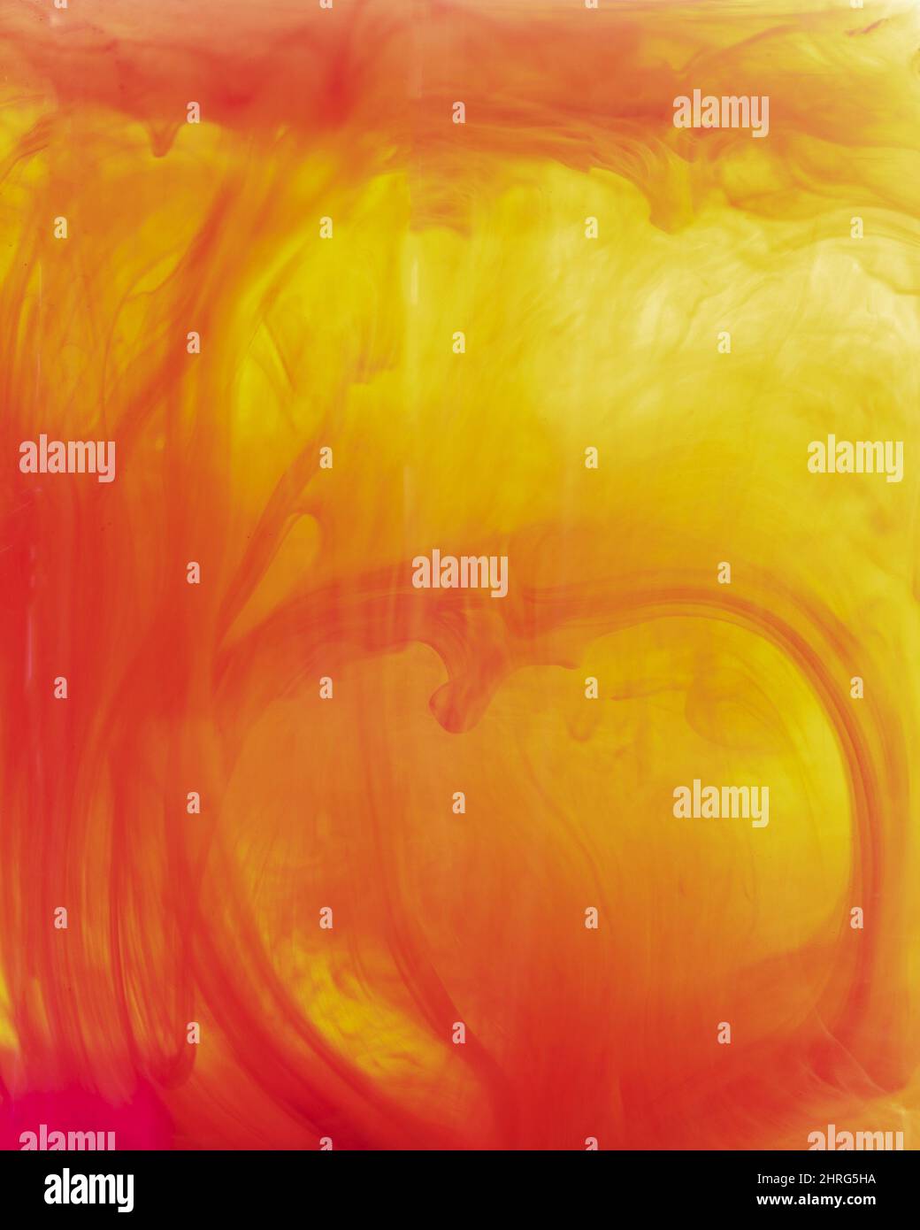 Vertical macro shot of chromate chemical reaction showing the formation of a precipitate Stock Photo