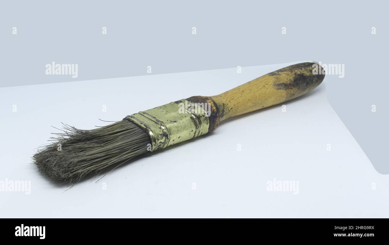 A brush with paint isolated on a white background Stock Photo - Alamy