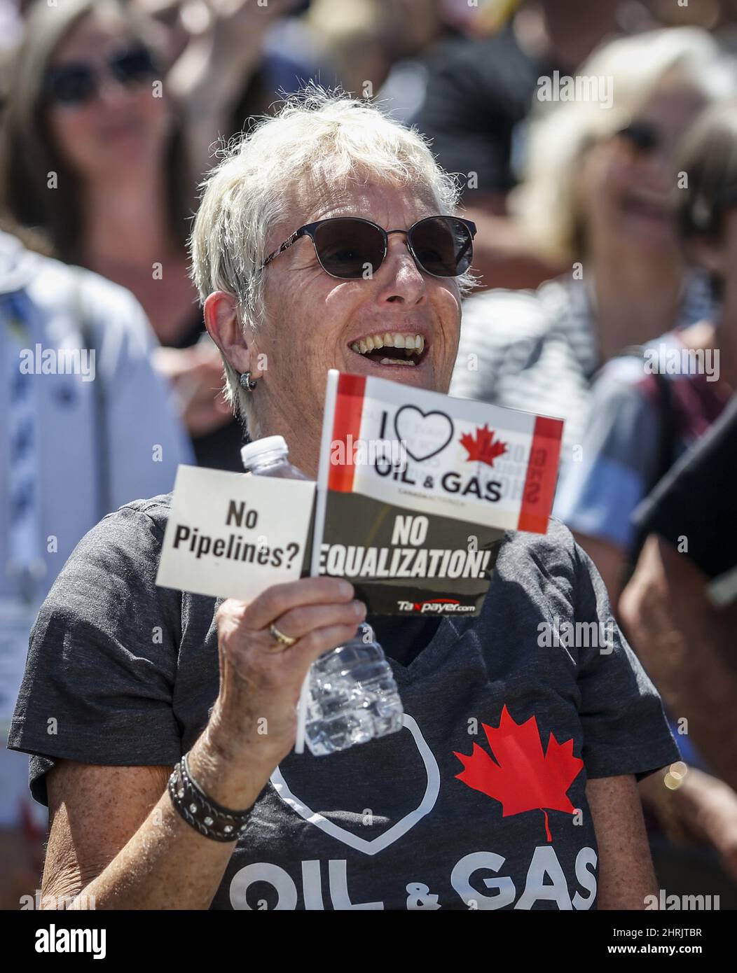 Pro Pipeline Supporters Rally At What Organizers Call The Largest Oil And Gas Rally In Canadian