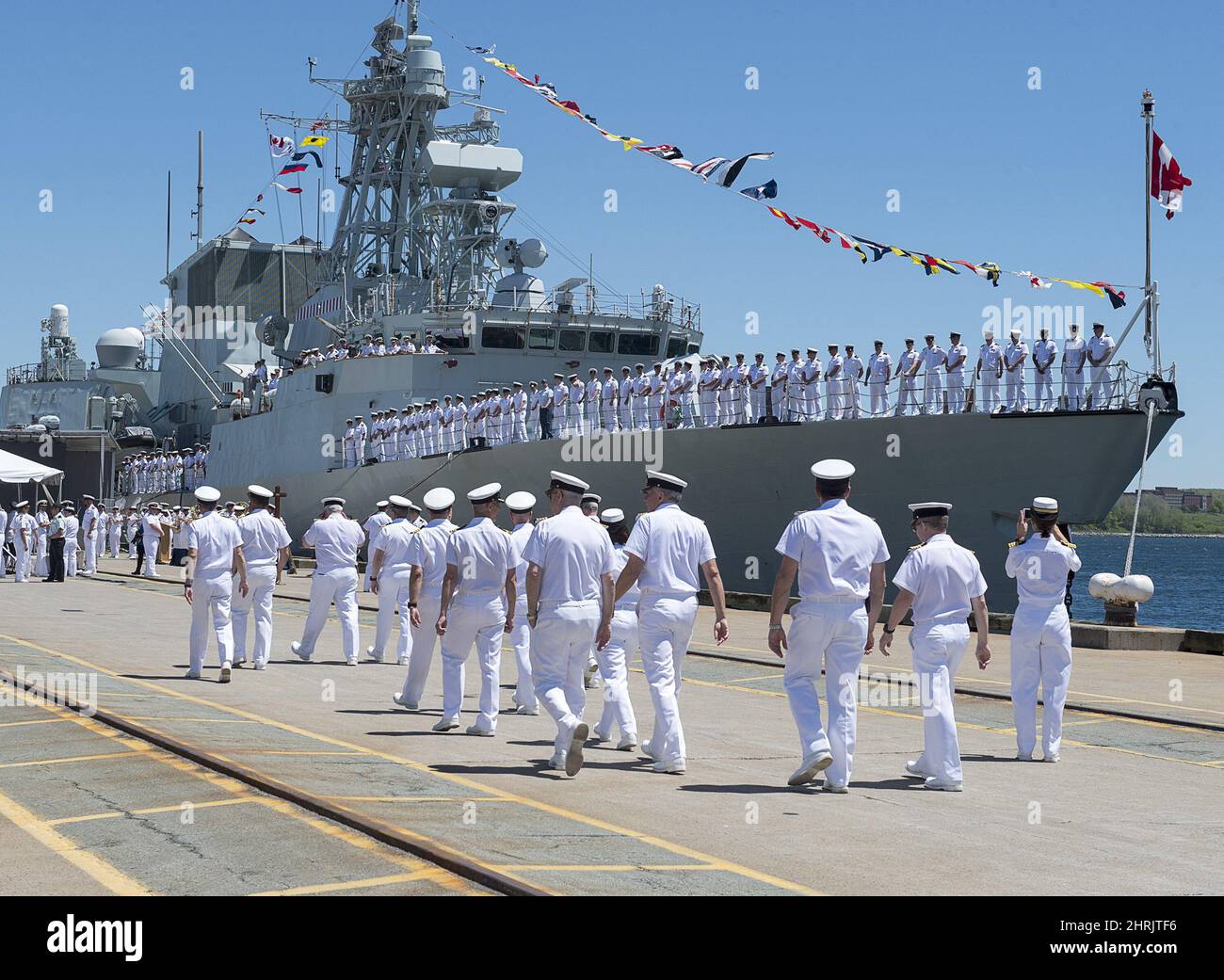 Sailors head towards HMCS Ville de Quebec for the Royal Canadian Navy