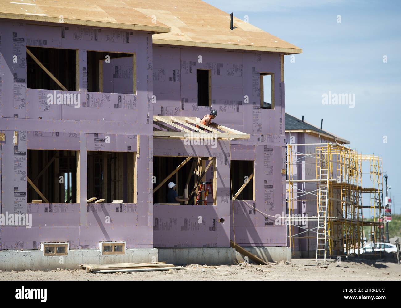 New home construction takes place in a development in Oakville, Ont