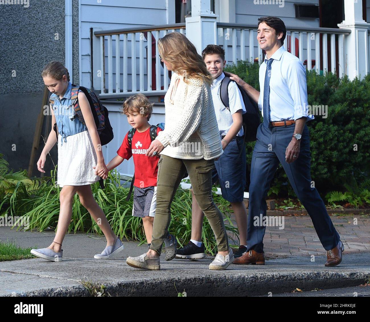 Prime Minister Justin Trudeau and his wife Sophie Gregoire Trudeau walk
