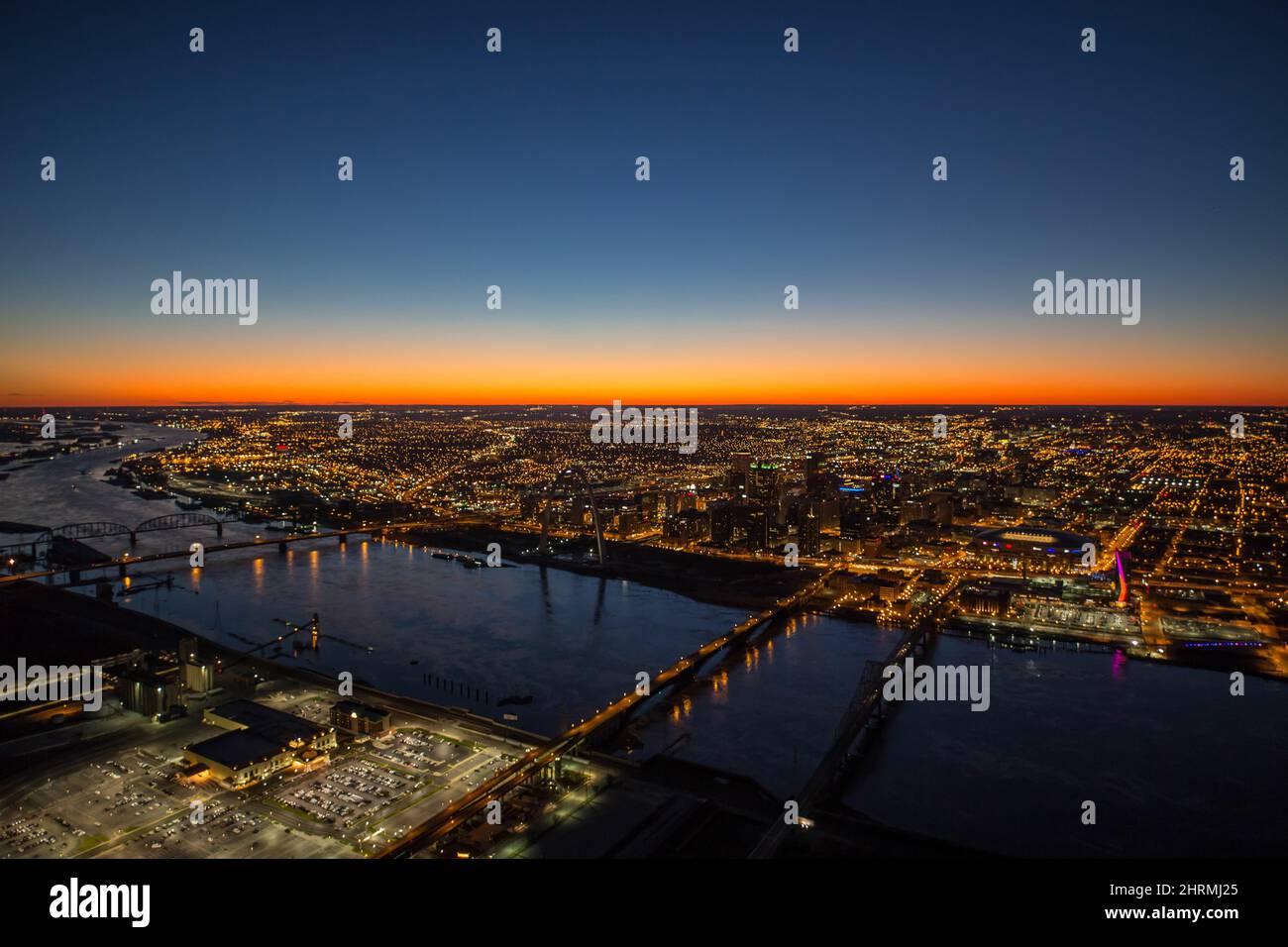 St. Louis Missouri Gateway Arch Skyline Stock Photo - Alamy