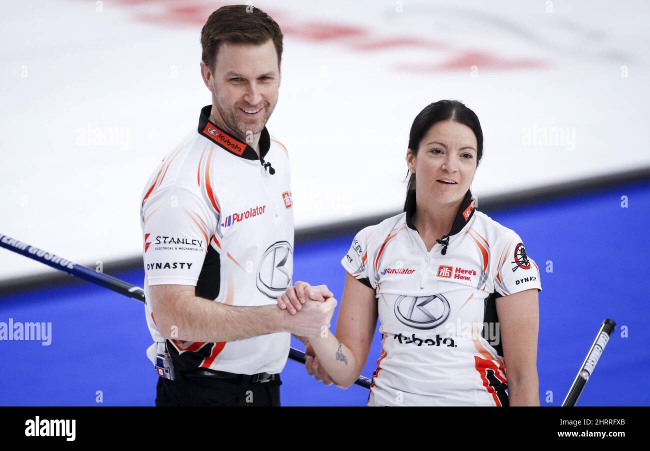Team Einarson/Gushue skip Kerri Einarson, right, and third Brad Gushue